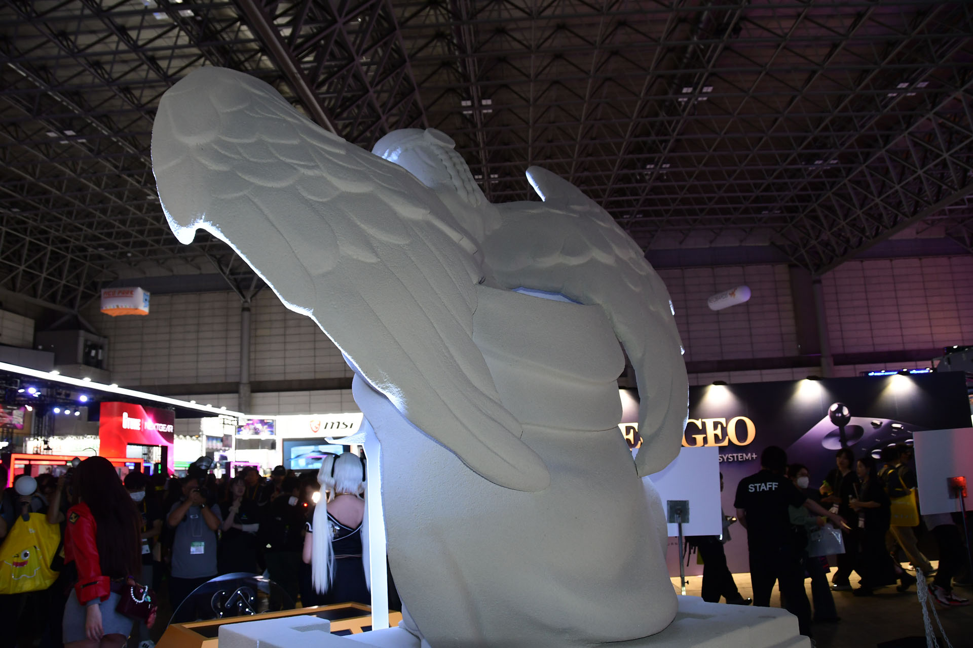 開発者が監修したという女神像。3Dデータを使って作成されたとのこと