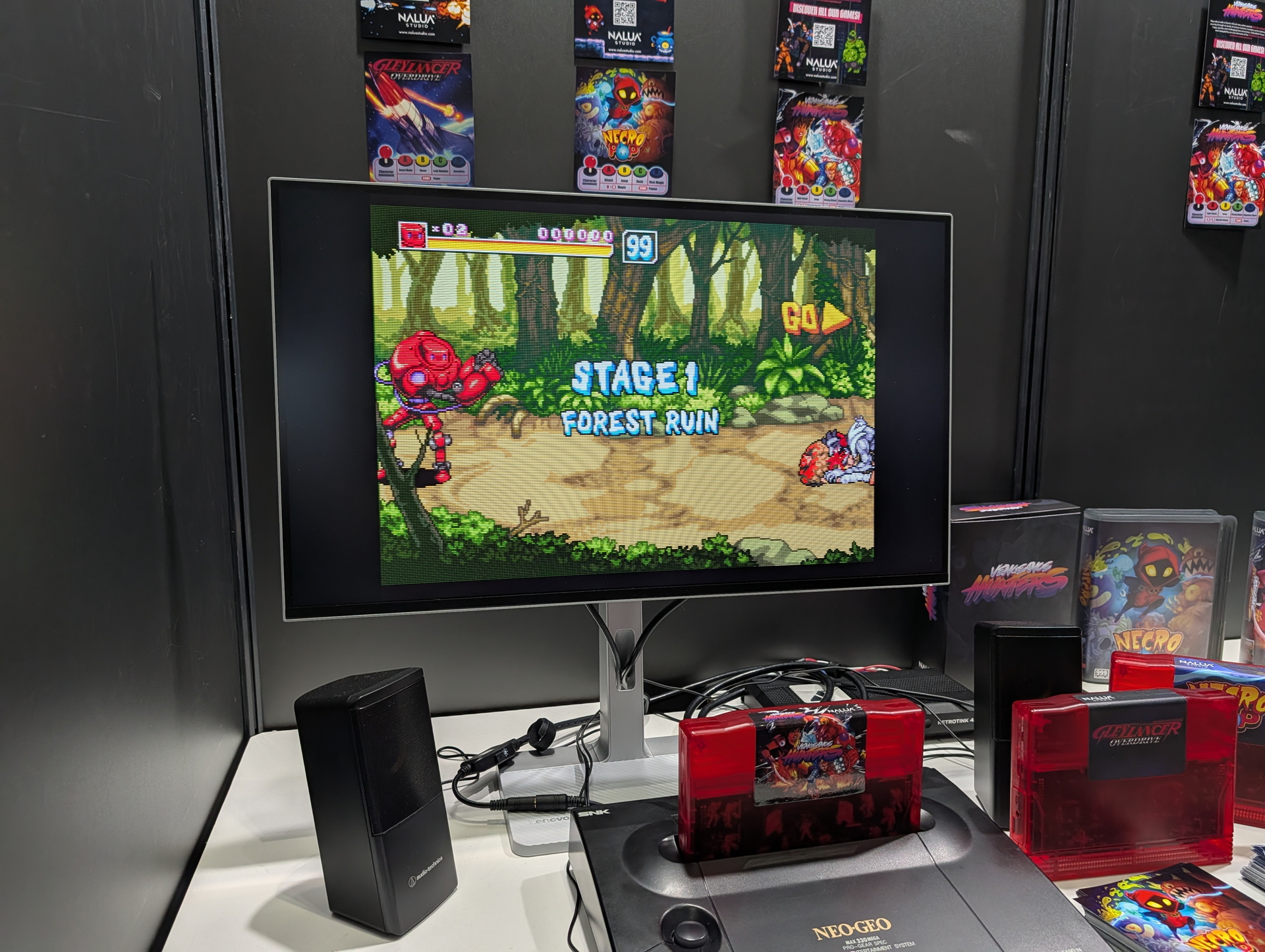 Nalua STUDIOのそのほかのタイトルも全て出展されているので、既に発売中の「Vengeance Hunters」もリクエストすればプレイさせてもらえる