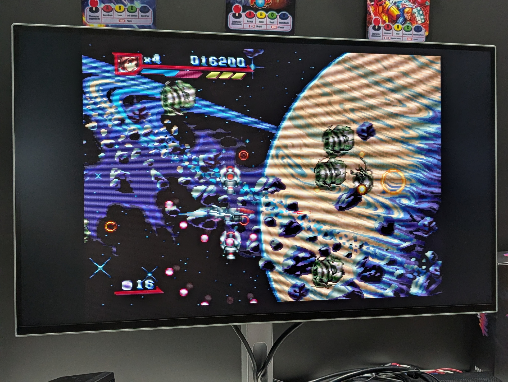 宇宙のステージをプレイ！特にゲームオーバーなどはなく、心行くまで遊べるようになっている