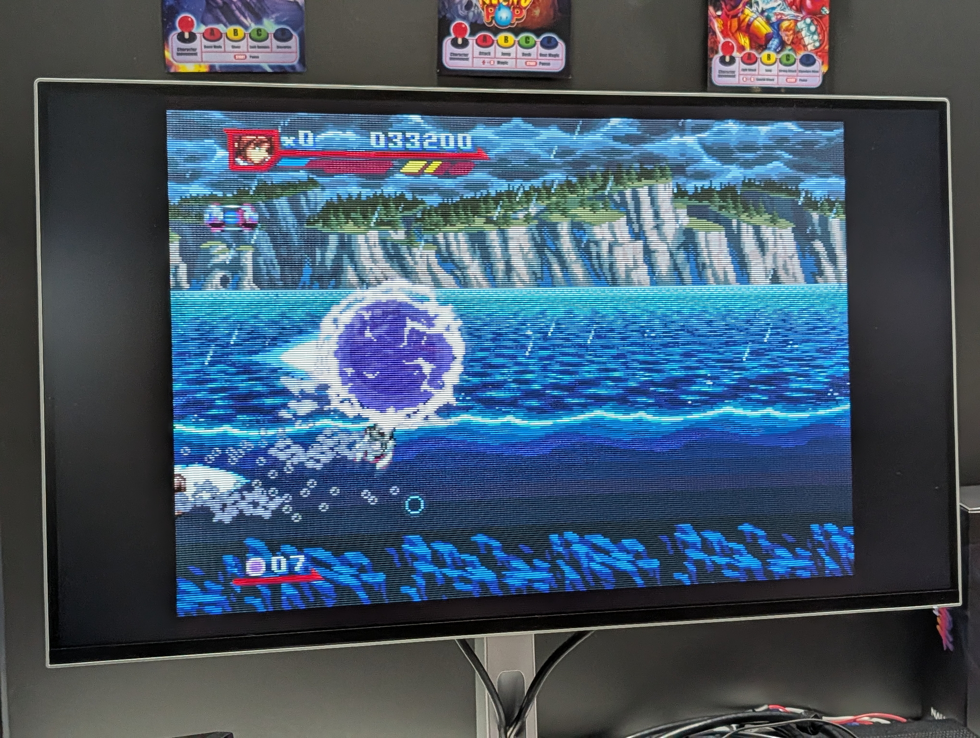 新要素の「オーバードライブ」を発動すると、自機周辺にバリアが貼られ、一定時間無敵になる。一定時間経過後は、操作キーを入れた方に向けてバリアをそのまま放出して攻撃できる
