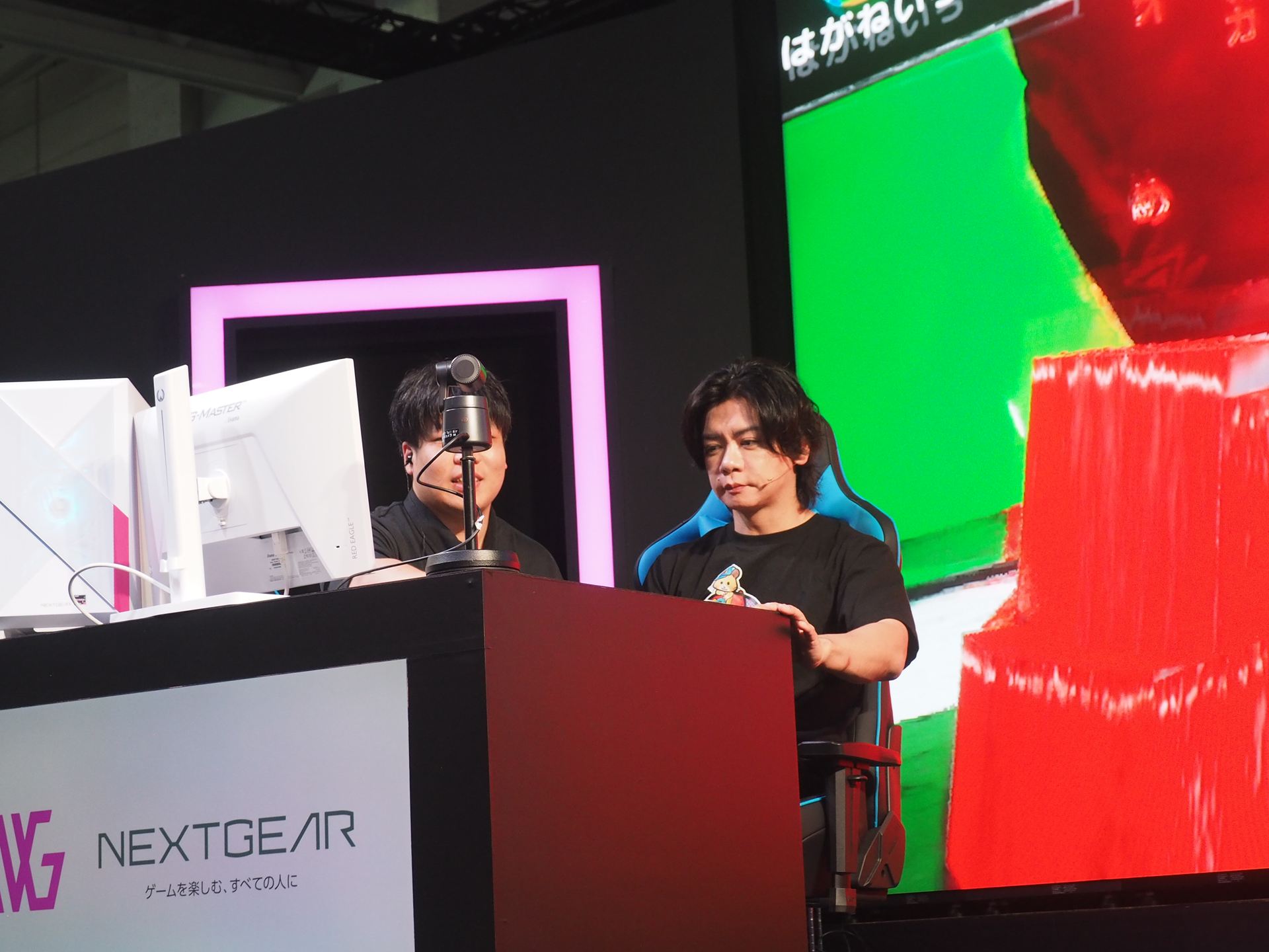 野田クリスタルさんも「めっちゃカメレオン」は未プレイとのことで、簡単に説明を受けていた