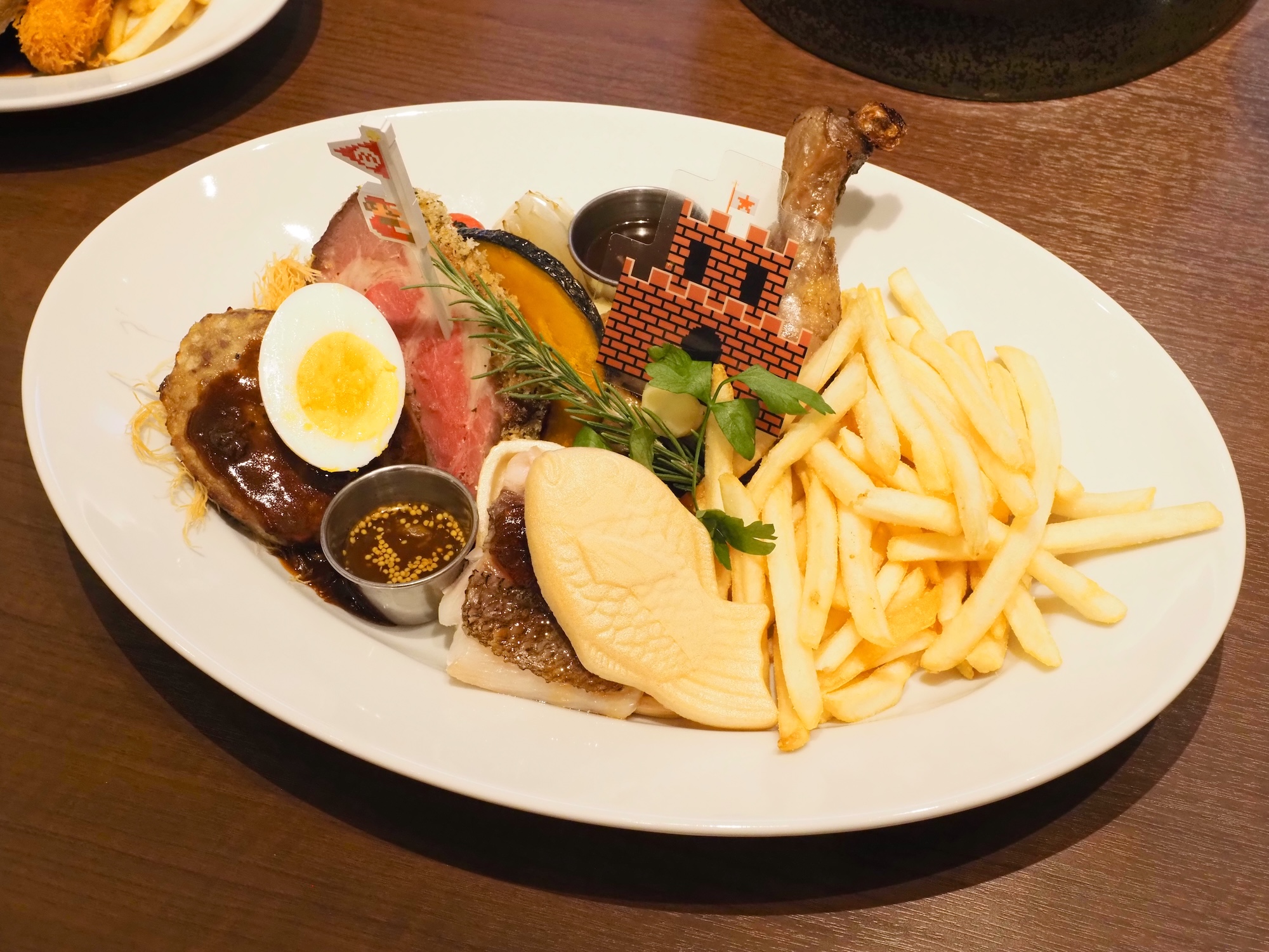 「ぱくぱくアイランド」の盛り付け皿