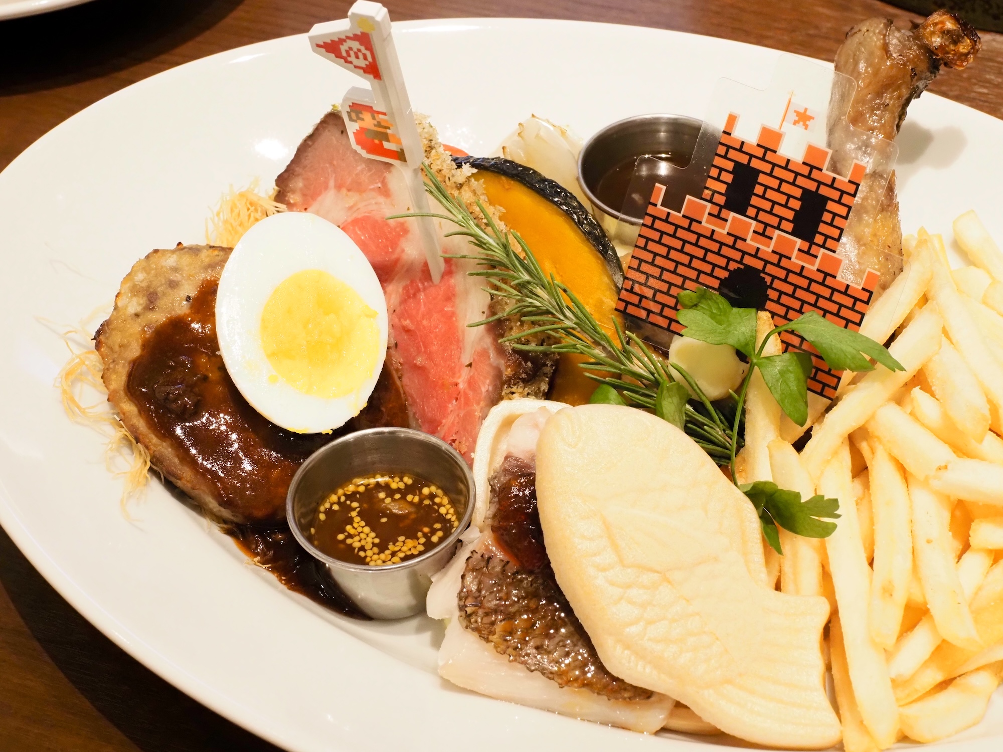 「ぱくぱくアイランド」の盛り付け皿