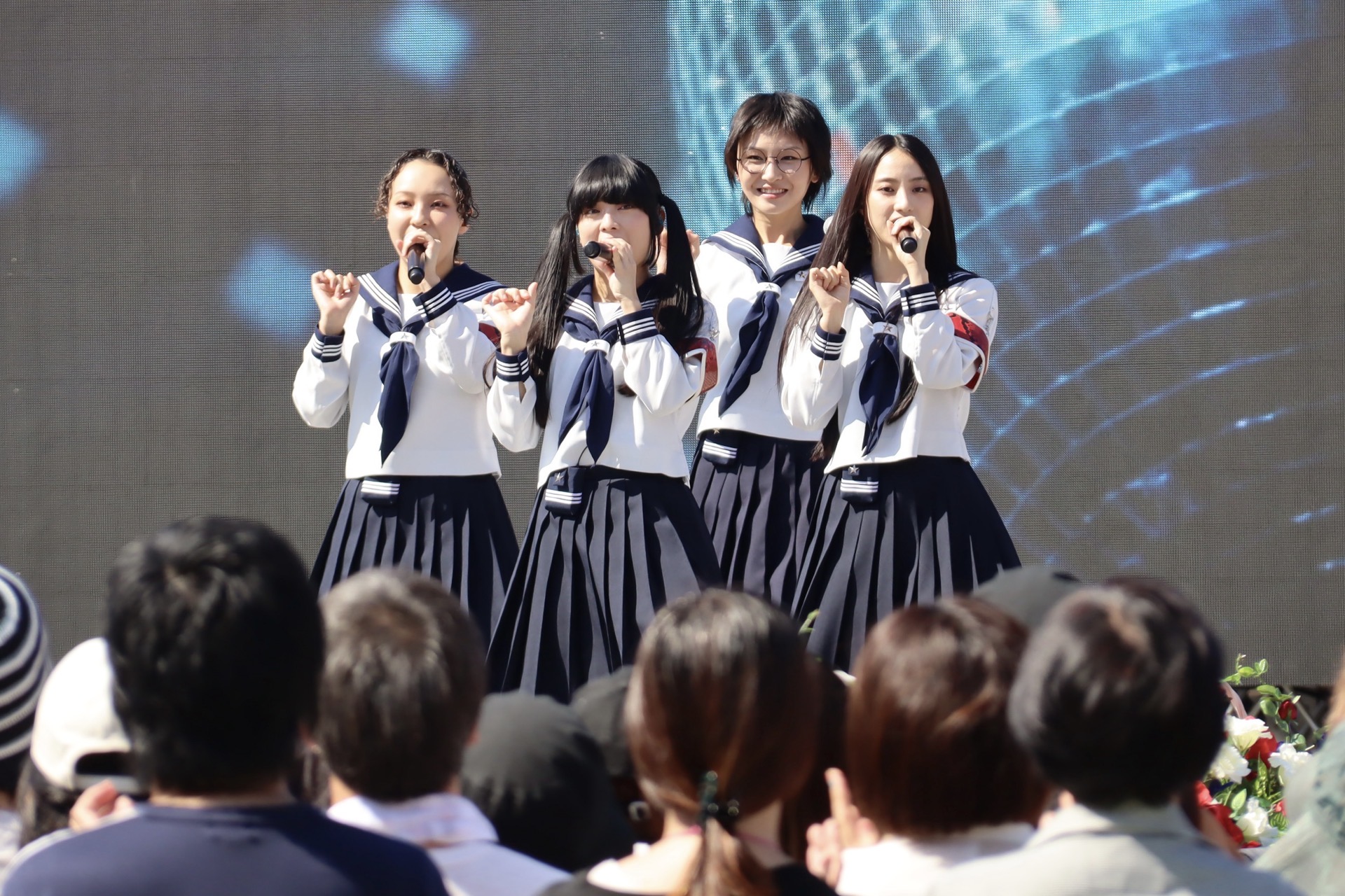 新しい学校のリーダーズ