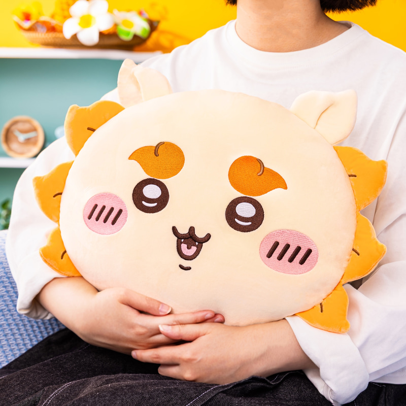 C賞：フェイスクッション　全2種