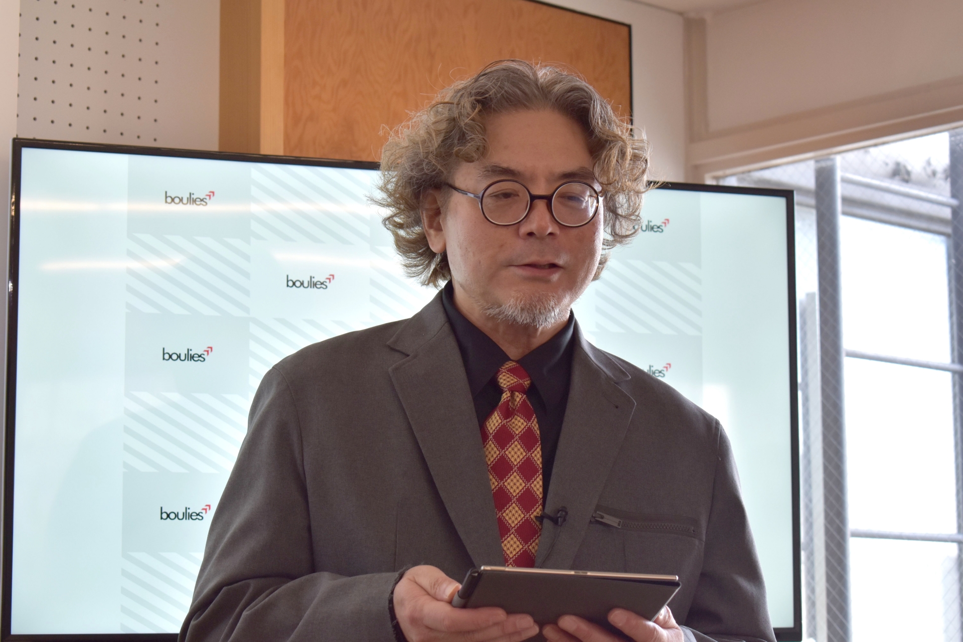 オーディオビジュアル評論家の野村ケンジ氏