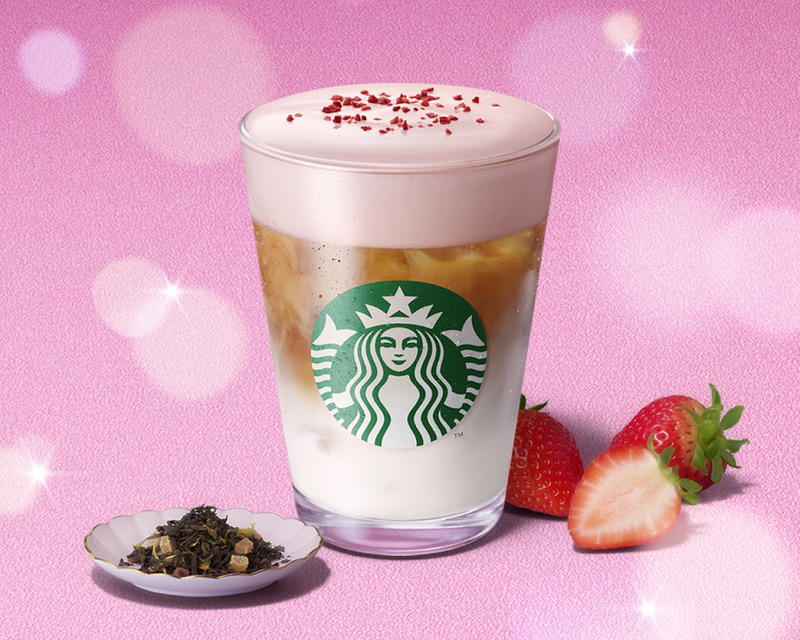 「ジョイフルメドレー ストロベリー クリーミー ティー ラテ」 Tall 638円（お持ち帰りの場合） ／Tall 650円（店内利用の場合）