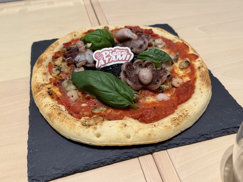 シーフード・ピザ By Pizza ATAMI　2,420円