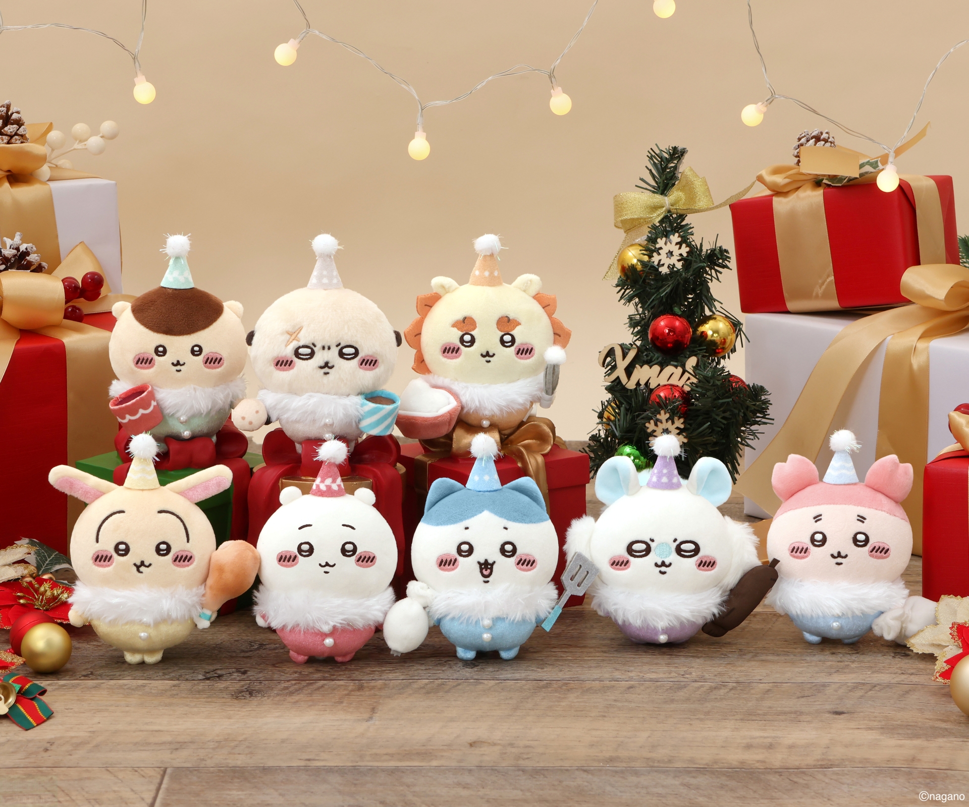 ちいかわクリスマスマーケット サンタさんなマスコット（ちいかわ、ハチワレ、うさぎ、モモンガ、くりまんじゅう、ラッコ、シーサー、古本屋）　各2,000円