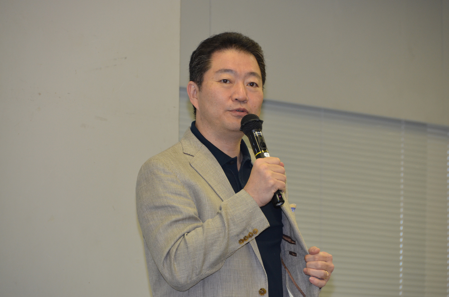 開幕の挨拶を行なう和田洋一氏(スクウェア・エニックス代表取締役社長)