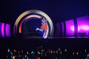 パート2では「かわいく」をテーマにポップチューンな曲を中心に披露！ ライブ初披露の曲も多く、大いに盛り上がった