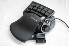 PCゲーミングデバイスレビュー「Razer Orbweaver」 - GAME Watch