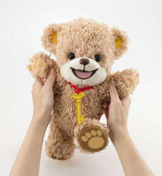 クマ・トモ」のクマがぬいぐるみに！ 「ポージンクマ・トモ」 - GAME Watch