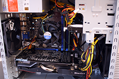 ゲーミングPCレビュー「エアロストリーム RM7J-Z61/E