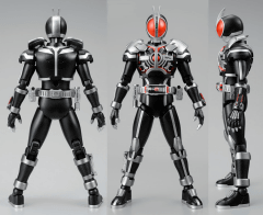 プレミアムバンダイにて、「ダークカブト」、「アクセルフォーム」の