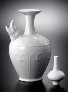 高級陶器メーカーが制作した“マ・クベの壺”がついに商品化 - GAME Watch