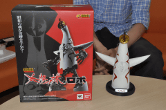 特別企画】ついに登場！ 変形芸術作品「超合金 太陽の塔のロボ