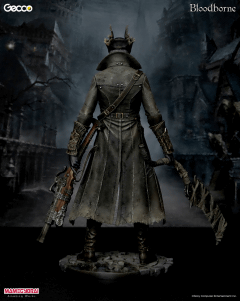 Bloodborne」の狩人（ハンター）がゲーム内そのままの姿のスタチューに