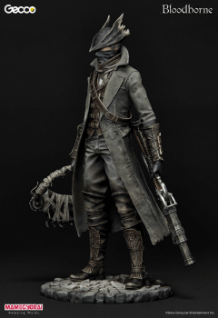 Bloodborne」の狩人（ハンター）がゲーム内そのままの姿のスタチューに