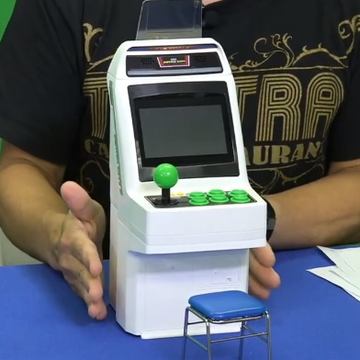 ベースとゲーセン椅子などがセットになった「アストロシティミニ