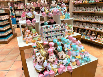 ディズニーストア　ボタンコレクション ディズニーストア30周年】特別デザインのコレクタブルキーや