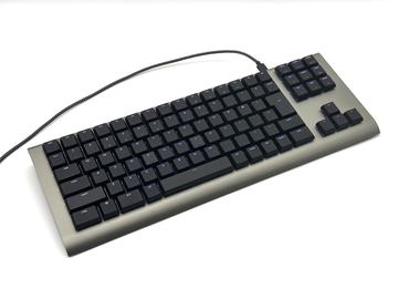 国産ゲーミングキーボード「ZENAIM KEYBOARD」がAmazonにて販売