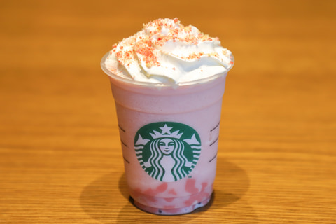 スターバックス、SAKURAシリーズ第2弾「さくら咲いた ベリー