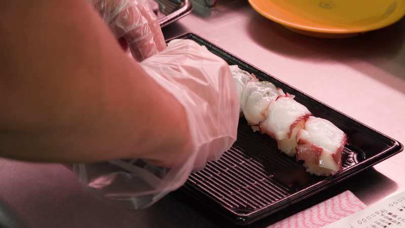 手袋は一定のタイミングで交換