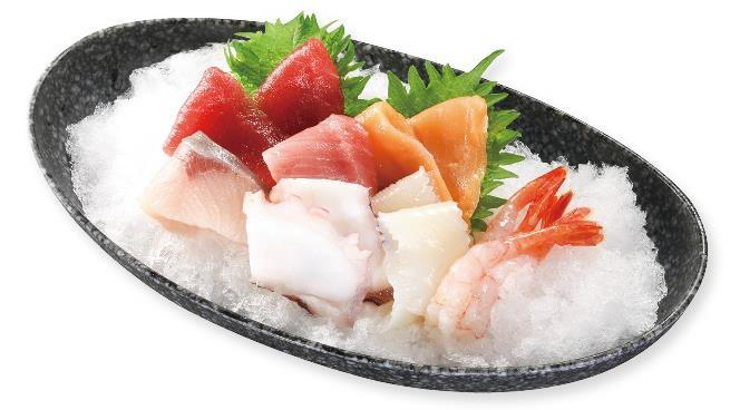 お刺身 七種盛り（まぐろ2枚、真いか2枚、はまち1枚、大葉2枚、サーモン2枚、たこ2枚、甘えび4尾、中とろ1枚）