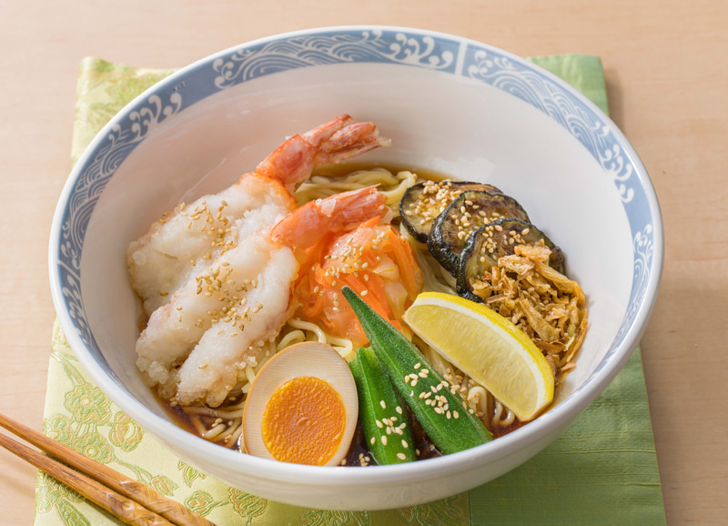 「天然海老と夏野菜のレモン冷やし中華」