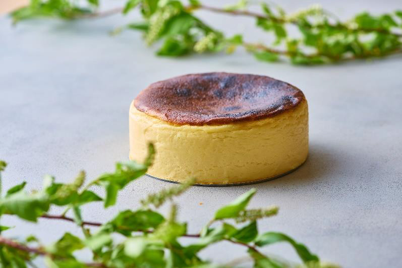 「バスクチーズケーキ」2700円