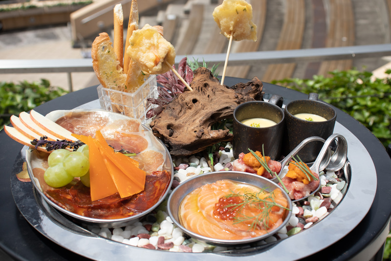 BBQスタイルでブランド牛やシーフードを堪能