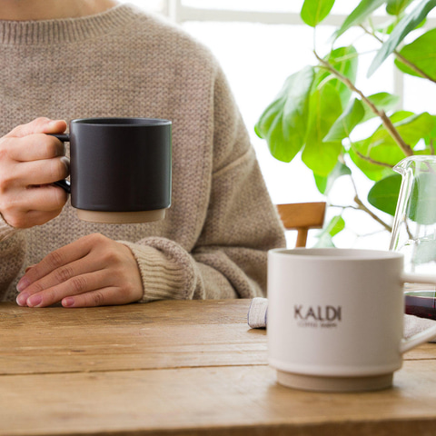 カルディ、スタッキングマグカップとホーロードリップケトルを