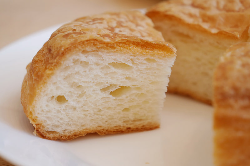 プラントベース シロノワールのデニッシュパン。プラントベースでぶんわり厚みのあるデニッシュパンの再現が難しく、1年ほど試行錯誤を繰り返して作り上げたという