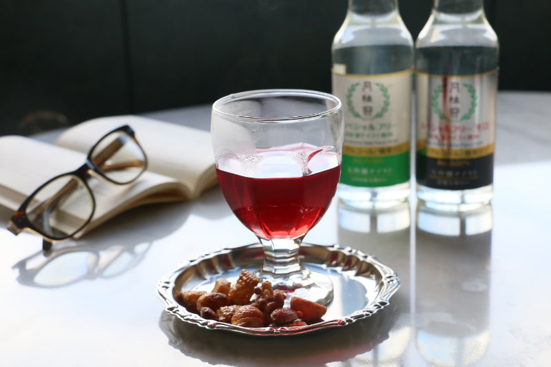 アレンジ例：ローズヒップモクテル（ティーフレーバー）