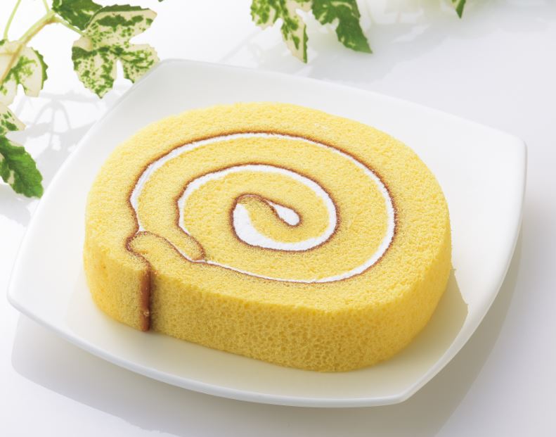 しっとりロールケーキ（とやまの牛乳入りクリーム使用）