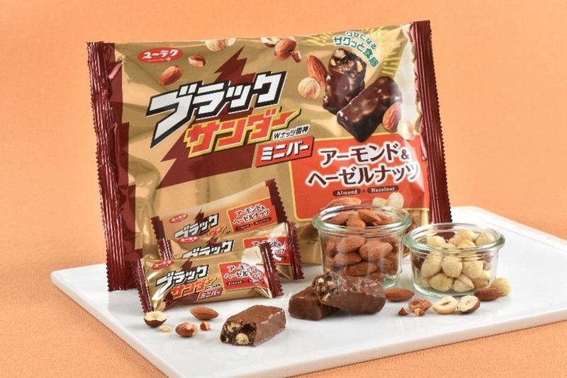 ブラックサンダーミニバーアーモンド＆ヘーゼルナッツ
