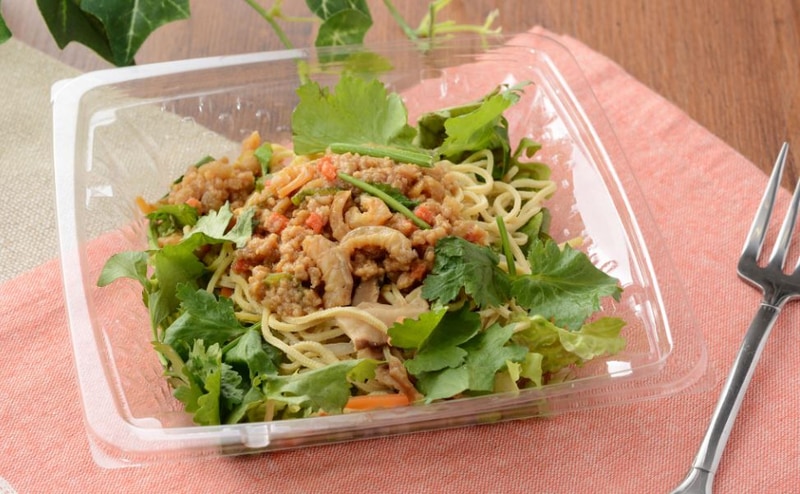 「干し海老とパクチーの豆腐干サラダ」（499円）