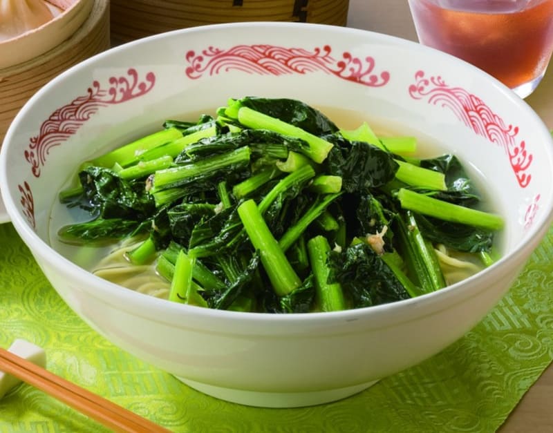 「たっぷり青菜のコク旨ラーメン」（879円）