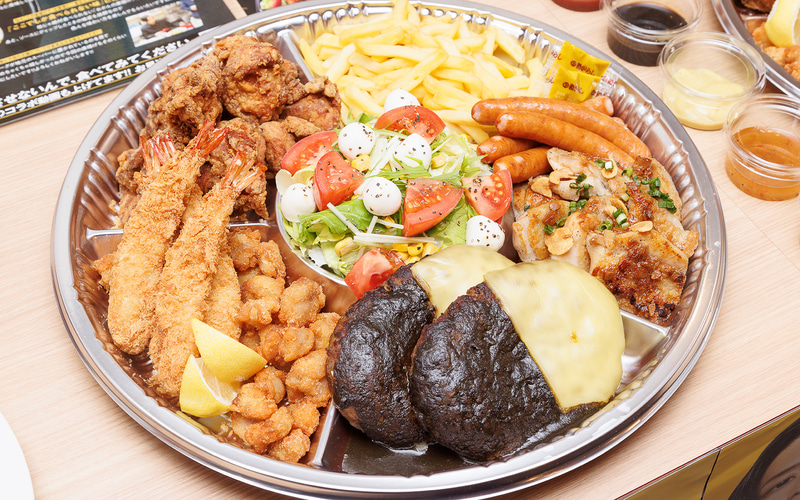 「ヒカル考案 冗談抜きで旨いオードブル（大）」（4318円）