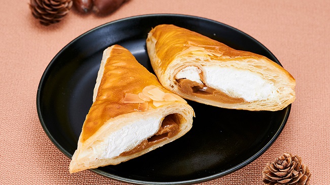 「VL キャラメルとホイップのパイ」（108円）