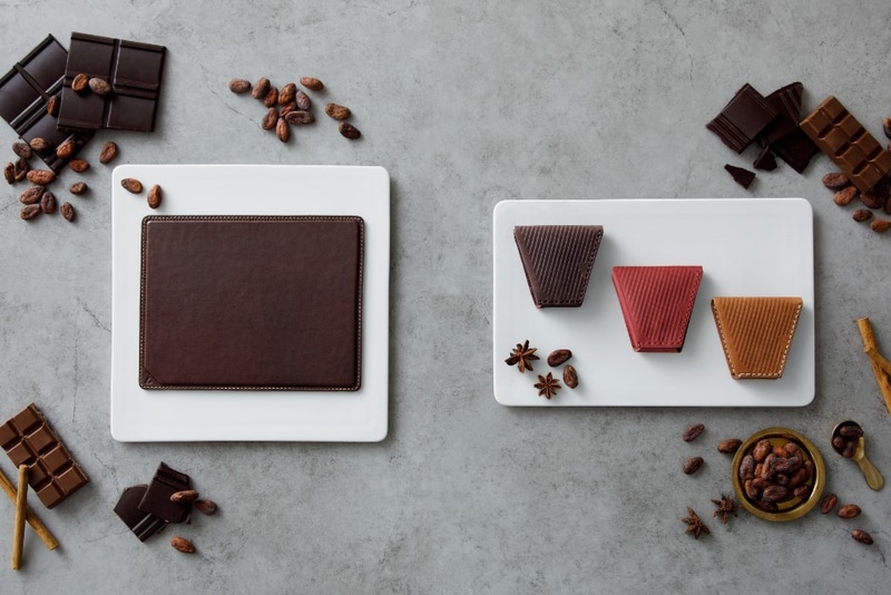 土屋鞄「レザーチョコレート マウスパッド」「ホームクラフトキット コインケース」