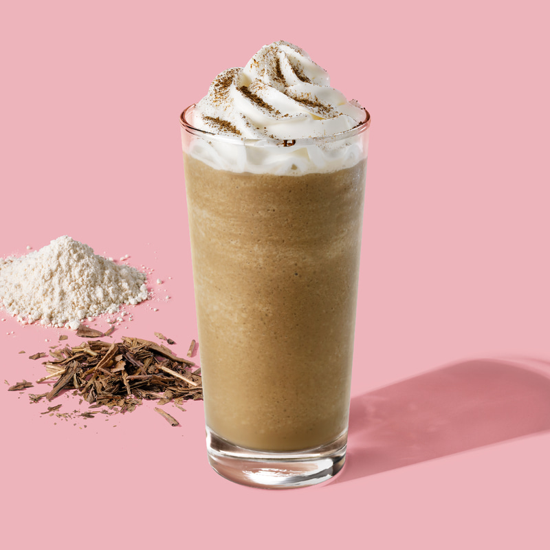 「和三盆ほうじ茶フラペチーノ」（テイクアウト691円/イートイン704円）