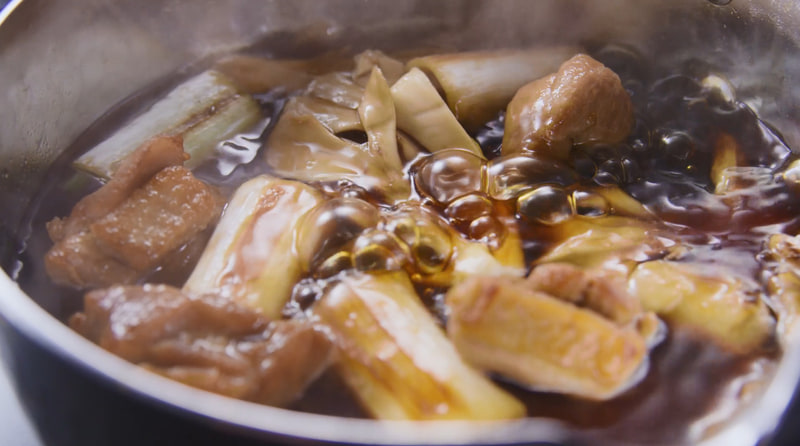 鴨の旨みが染みわたる特製だし