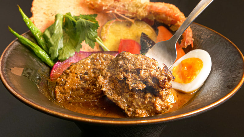 奥芝商店「宗谷黒牛100％おくしバーグカレー」