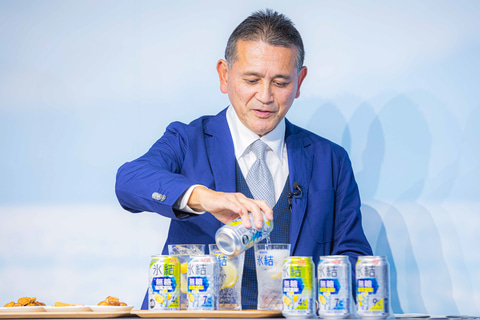 飲み応え抜群！ 「キリン 氷結 無糖 レモン」に新登場の「Alc.9％」を