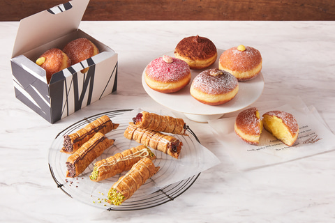 スターバックス リザーブ ストア 銀座マロニエ通り」リニューアル