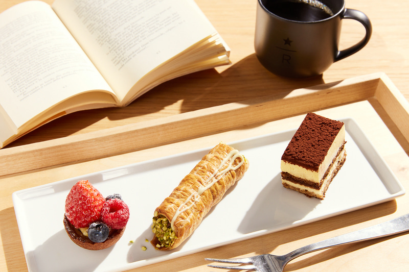 「ドルチェ プレート」（ドリンク付き、店内のみ1650円、14時～21時30分）