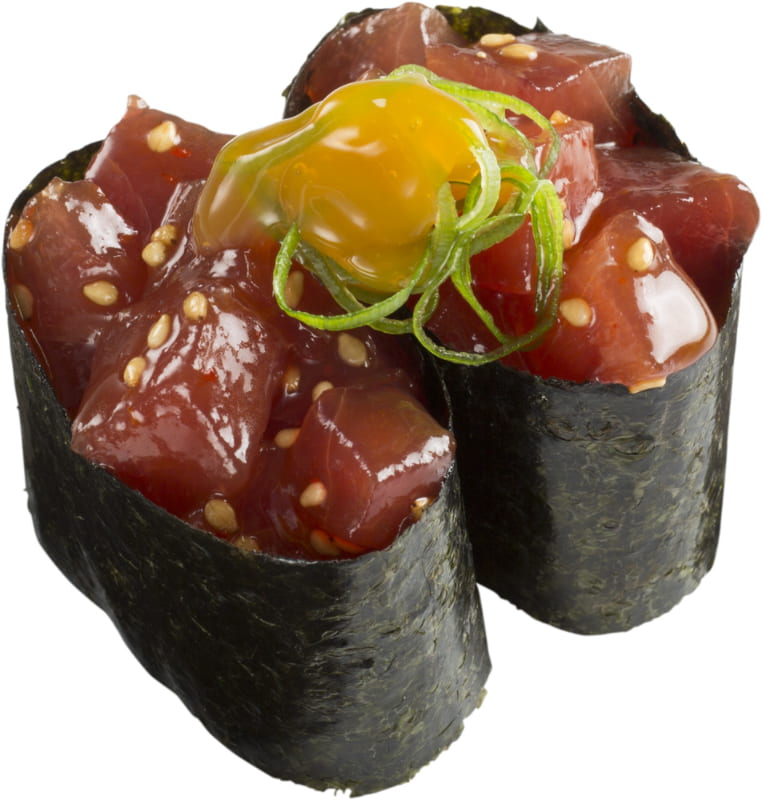まぐろユッケ（卵黄醤油）