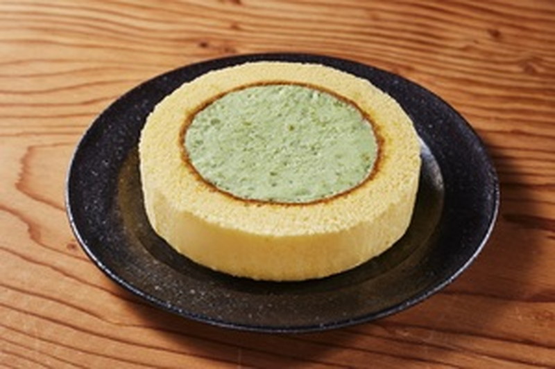「ずんだロールケーキ」（249円）